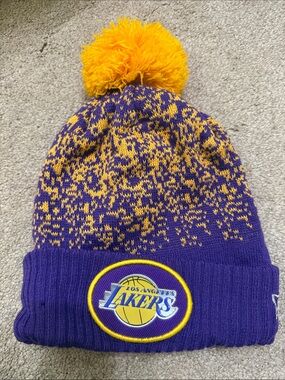New Era Los Angeles Lakers Purple and Gold Pom Beanie